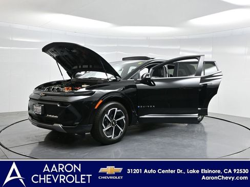 New 2025 Chevrolet Equinox EV LT image 36