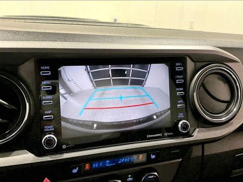 Used 2020 Toyota Tacoma TRD Sport AWD/4WD image 15