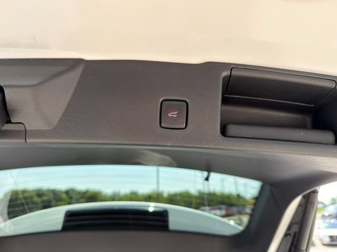 Used 2023 Ford Escape Platinum AWD/4WD image 44