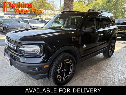 Used 2023 Ford Bronco Sport Outer Banks AWD/4WD image 1