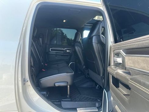 Used 2020 RAM 3500 Laramie AWD/4WD image 15