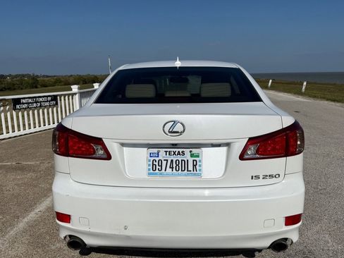 Used 2012 Lexus IS 250 w/ Premium Pkg Value Edition RWD image 6