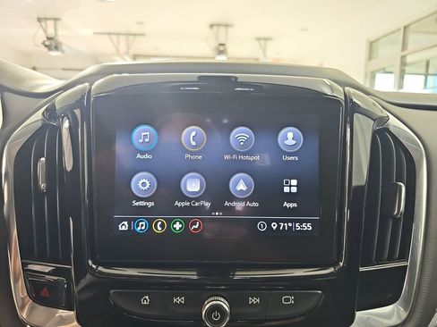 Used 2020 Chevrolet Traverse LT w/ LPO, Floor Liner Package AWD/4WD image 28