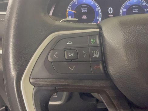 Used 2022 Jeep Grand Cherokee Limited RWD image 18