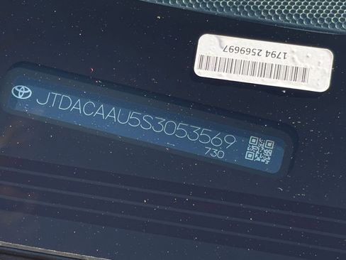 Used 2025 Toyota Prius LE image 29