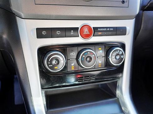 Used 2013 Chevrolet Captiva Sport LTZ image 28