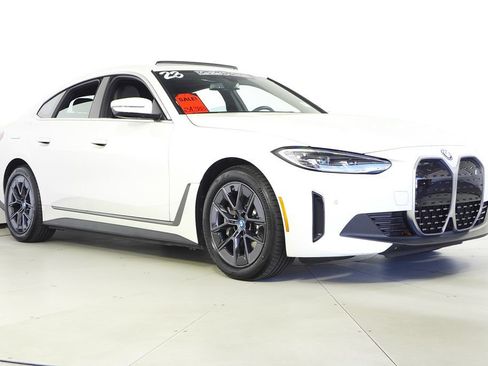 Used 2023 BMW i4 eDrive40 RWD image 4