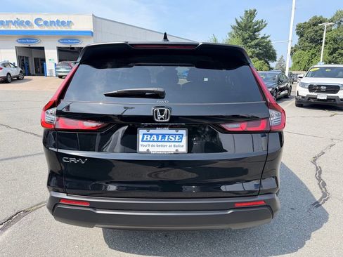 Used 2025 Honda CR-V LX image 4