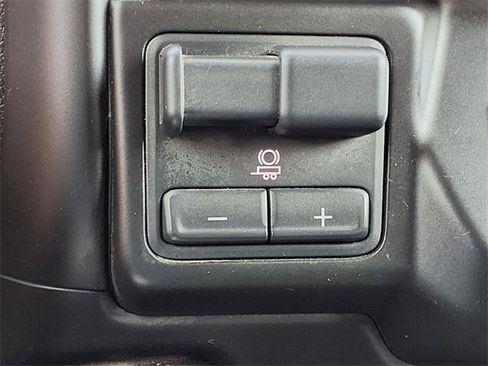 Used 2022 Chevrolet Silverado 2500 LTZ w/ LTZ Convenience Package image 12