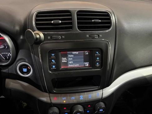 Used 2018 Dodge Journey SE w/ Blacktop Package FWD image 20