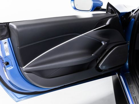 Used 2024 Ferrari Roma image 23