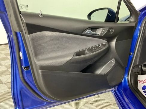 Used 2019 Chevrolet Cruze LT w/ Convenience Package FWD image 11