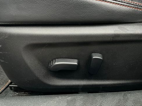 Used 2025 Nissan Altima 2.5 SR image 11