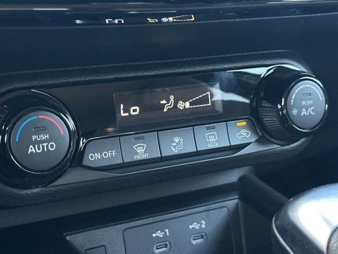 Used 2026 Nissan Kicks SV FWD image 20