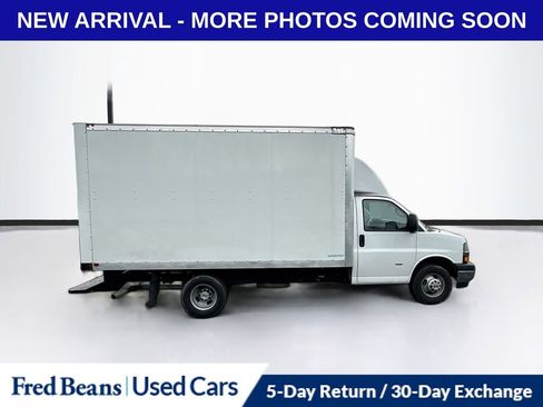 Used 2024 Chevrolet Express 3500 w/ Power Convenience Package image 8