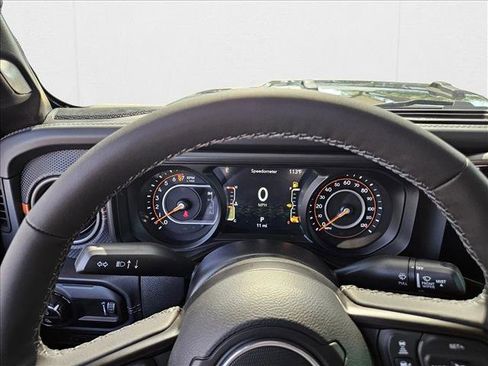 New 2025 Jeep Gladiator Mojave w/ Safety Group image 15