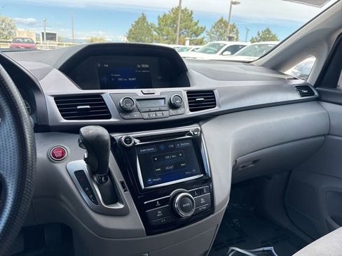 Used 2015 Honda Odyssey EX image 19