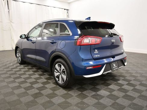 Used 2019 Kia Niro LX FWD image 5