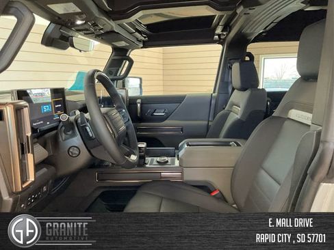 Used 2025 GMC Hummer EV 2X w/ LPO, Illumination Package image 9