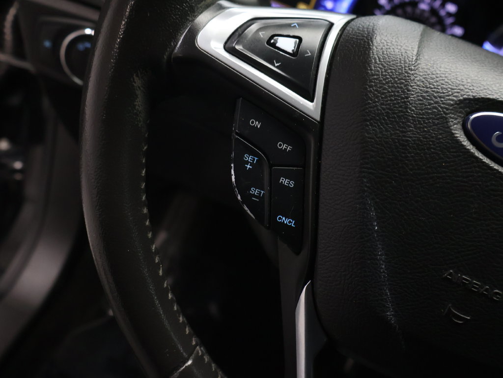 Used 2013 Ford Fusion SE FWD image 19