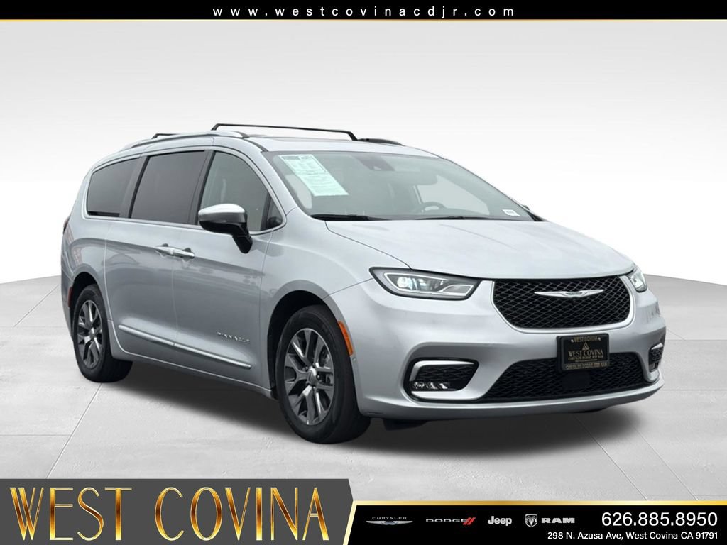 Used 2023 Chrysler Pacifica Pinnacle FWD 360° Tour