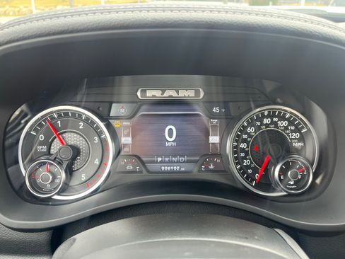 Used 2024 RAM 2500 Laramie w/ Night Edition image 19