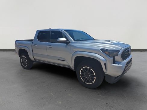 Used 2024 Toyota Tacoma TRD Sport RWD image 7