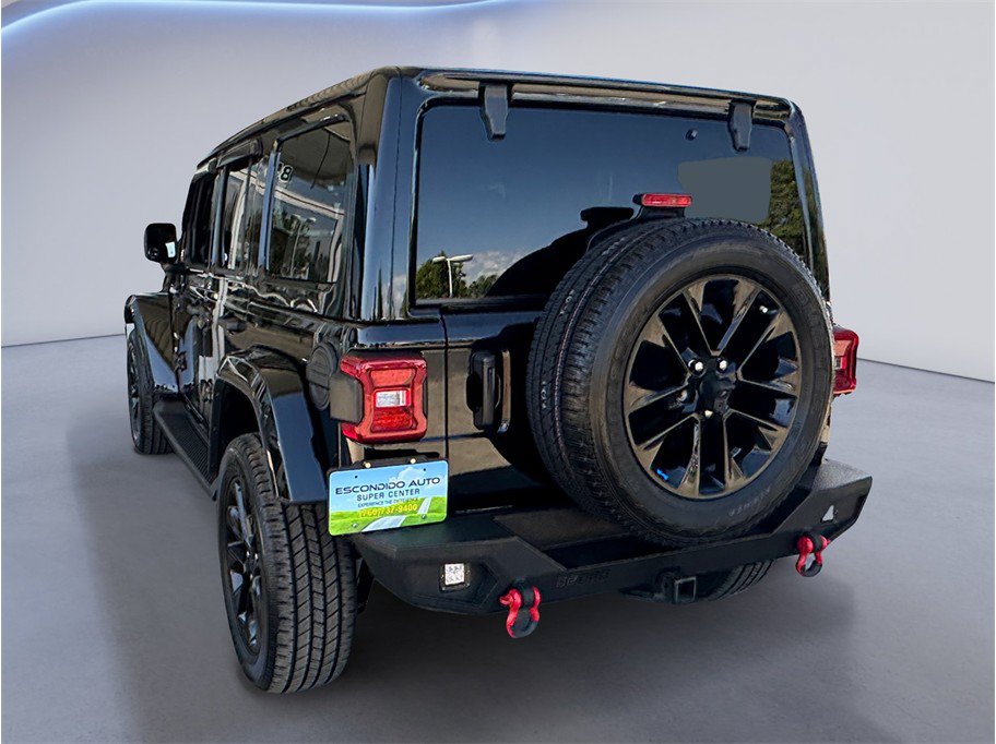 Used 2023 Jeep Wrangler Unlimited Sahara w/ Cold Weather Group AWD/4WD image 4
