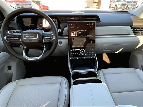 Used 2026 GMC Terrain Denali w/ LPO, Floor Liner Package image 28