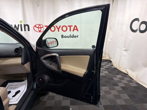 Used 2009 Toyota RAV4 Limited AWD/4WD image 8