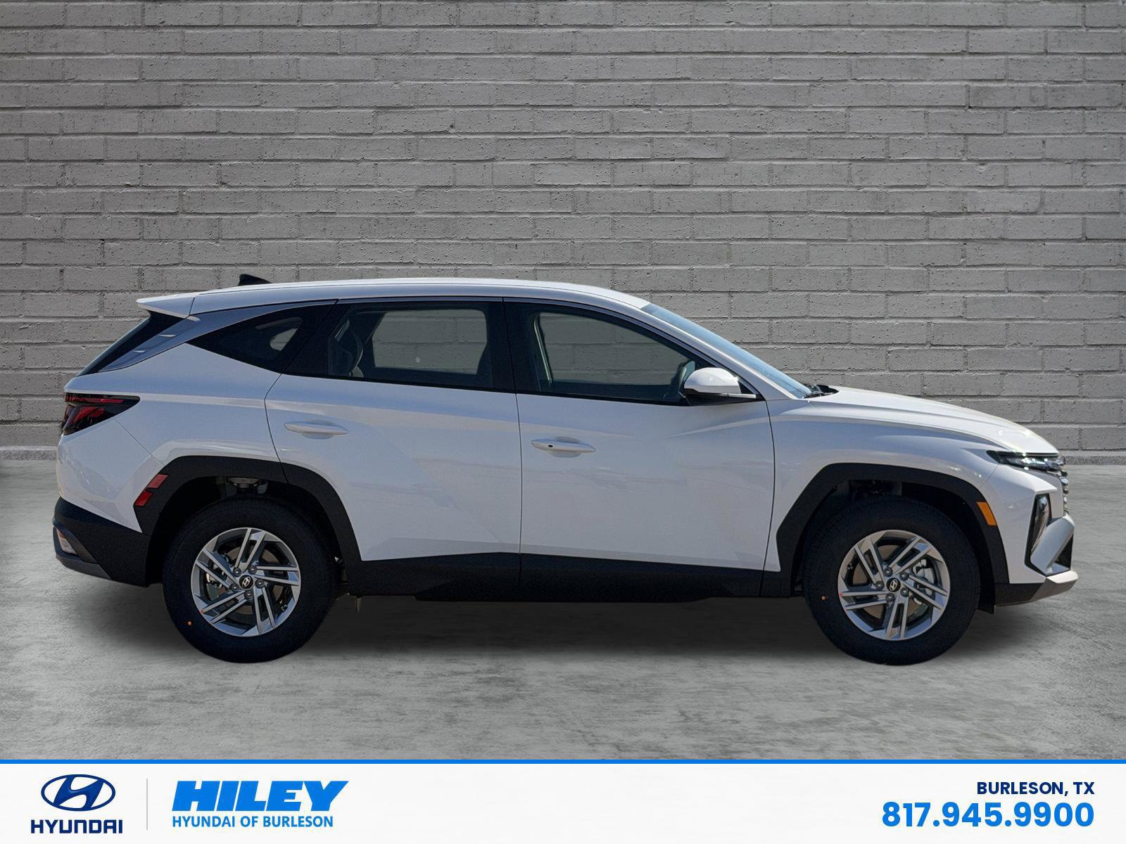 Certified 2026 Hyundai Tucson SE FWD image 3