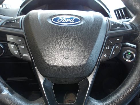 Used 2019 Ford Edge SE AWD/4WD image 14