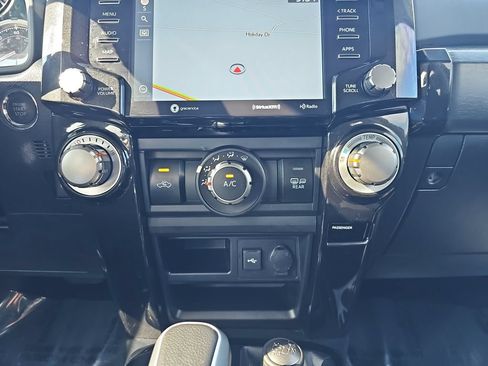 Used 2023 Toyota 4Runner TRD Off-Road Premium w/ Moonroof Package AWD/4WD image 24