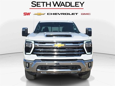 Used 2025 Chevrolet Silverado 2500 LTZ w/ LTZ Premium Package image 2