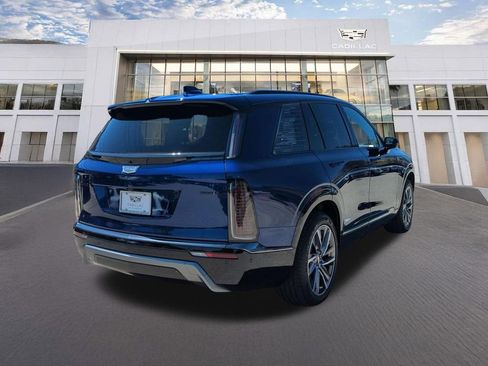 New 2026 Cadillac Vistiq Luxury w/ LPO, Floor Liner Package AWD/4WD image 3