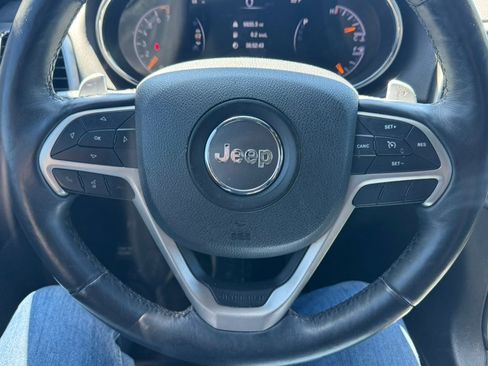 Used 2017 Jeep Grand Cherokee Altitude AWD/4WD image 34