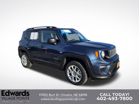 Used 2022 Jeep Renegade Latitude AWD/4WD image 1