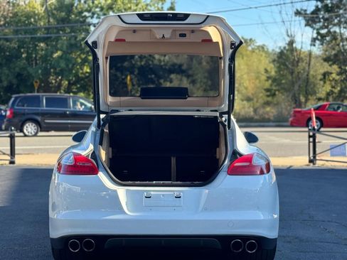 Used 2013 Porsche Panamera 4 Platinum Edition image 9