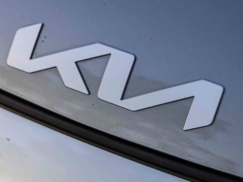 Certified 2023 Kia Sportage LX AWD/4WD image 28