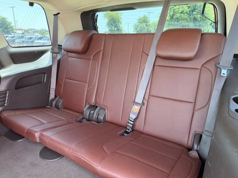 Used 2018 Chevrolet Tahoe Premier AWD/4WD image 22