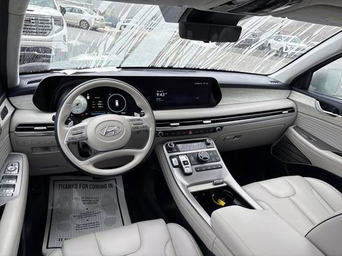 Used 2023 Hyundai Palisade Calligraphy image 11