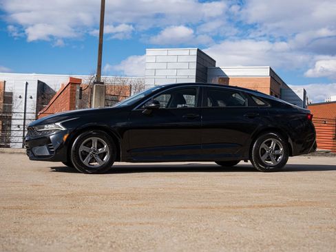 Used 2022 Kia K5 LXS FWD image 3