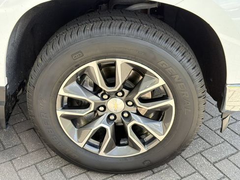 Certified 2022 Chevrolet Silverado 1500 LT RWD image 10