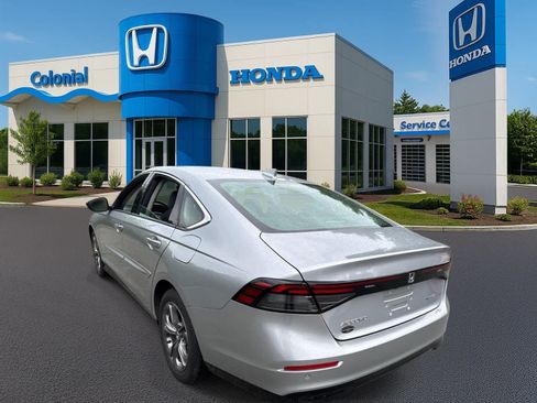 Used 2023 Honda Accord EX-L image 4