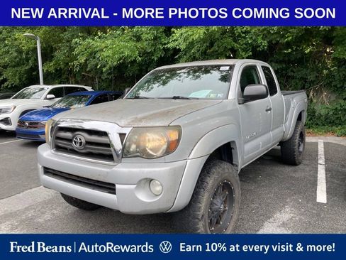 Used 2009 Toyota Tacoma 4x4 Access Cab V6 w/ TRD Off-Road Pkg image 3
