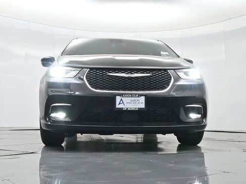 New 2026 Chrysler Pacifica Select image 38