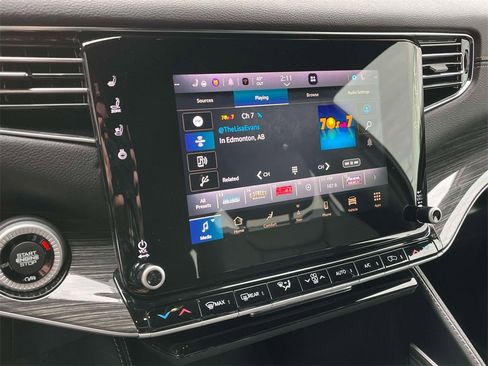 Used 2022 Jeep Wagoneer Series III w/ Flexible Seating Group image 35