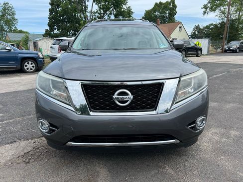 Used 2015 Nissan Pathfinder SL AWD/4WD image 2