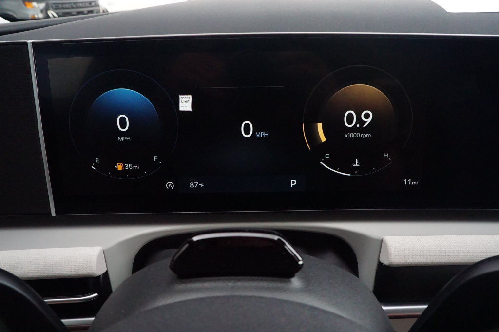 New 2026 Hyundai Tucson SEL FWD image 9