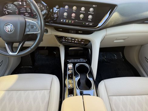Used 2022 Buick Envision Avenir w/ Technology Package II image 22
